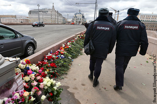 Продлен срок следствия по делу об убийстве Немцова 