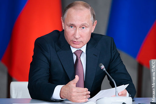 Путин предложил упростить визовый режим для туристов из стран БРИКС