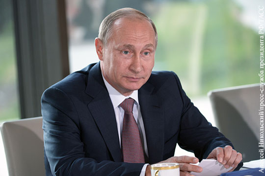 Путин назвал введение внешнего управления на Украине «позорным и унизительным»