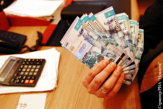 Назарбаев: Нацбанк Казахстана спалил на поддержании тенге 28 млрд долларов