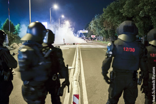 Противодействие мигрантам в ЕС дошло до нападений на полицию