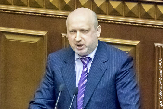 Турчинов назвал падение рубля «салютом» в честь Дня независимости Украины