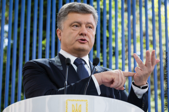 Порошенко назвал три варианта развития ситуации на Украине