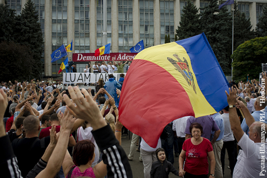 Молдавская оппозиция рассчитывает на «майдан без кровопролития»