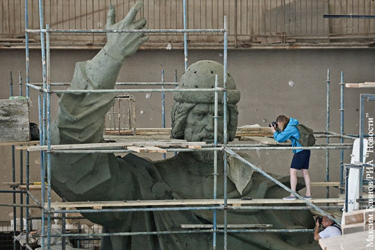 Комиссия при Мосгордуме одобрила установку памятника князю Владимиру на Боровицкой площади