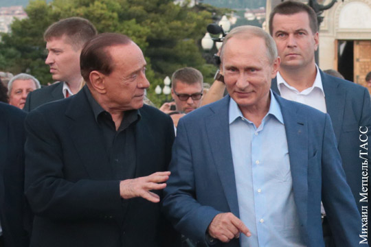 Путин в шутку потребовал от Берлускони заплатить за пребывание римских войск в Крыму
