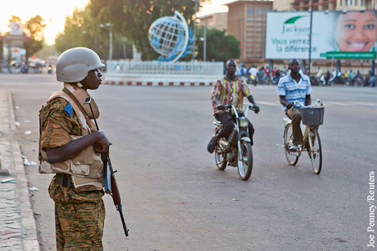 США призвали президентскую гвардию Буркина-Фасо освободить руководство страны
