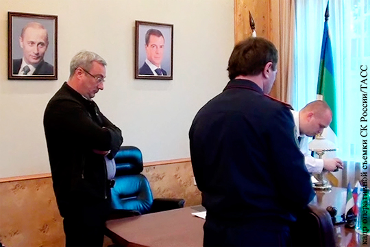 Путину доложили о задержании главы Коми