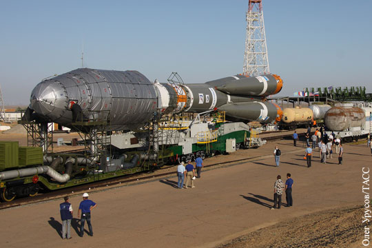 Рогозин сообщил о прибытии на Восточный спецпоезда с первой ракетой