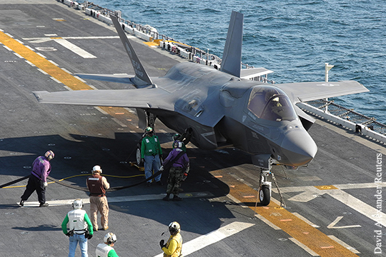 СМИ: Летчикам ВВС США раздали инструкции по реагированию на критику F-35
