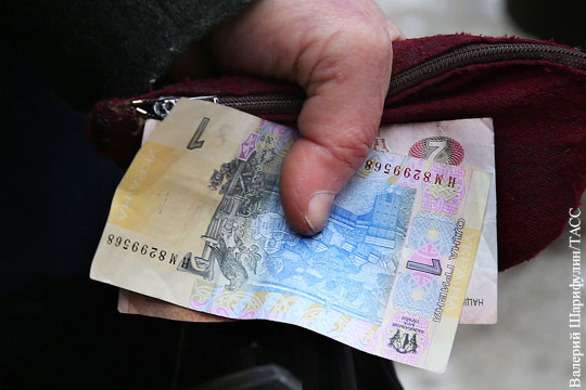 Fitch понизило рейтинг Украины в иностранной валюте до уровня «ограниченный дефолт»