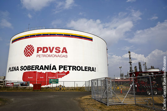 СМИ: США тайно расследуют коррупционные схемы в нефтяной госкомпании Венесуэлы