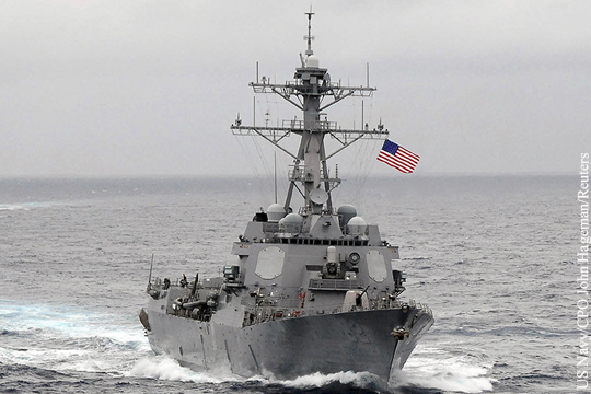 Китай отреагировал на отправку эсминца США к искусственным островам