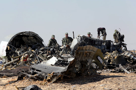 МАК: Аirbus-321 с россиянами разрушился в воздухе