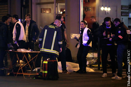 СМИ: В Париже один террорист задержан, еще трое убиты