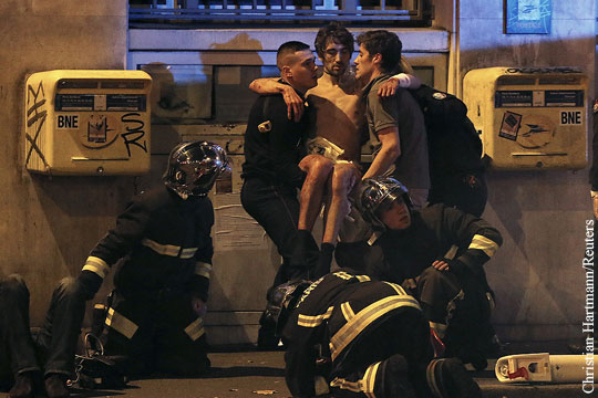 СМИ: Жертвами стрельбы и взрывов во Франции стали 60 человек