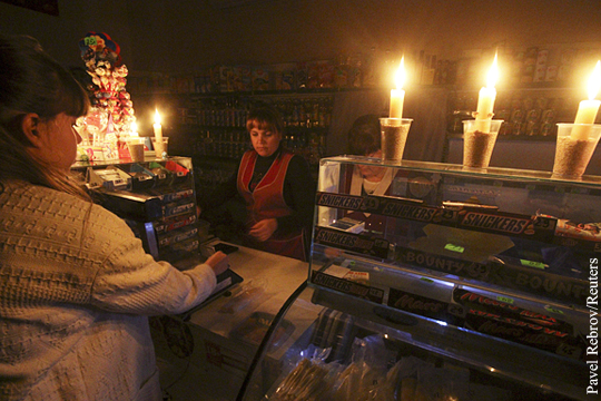 Киеву пригрозили штрафом за прекращение поставки электроэнергии в Крым