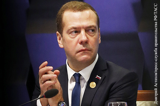 Медведев: У России есть данные о финансовом интересе Турции в закупке нефти у ИГ