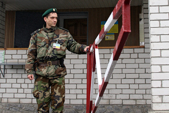 Задержанные на Украине военнослужащие ВВ МВД России переданы российской стороне