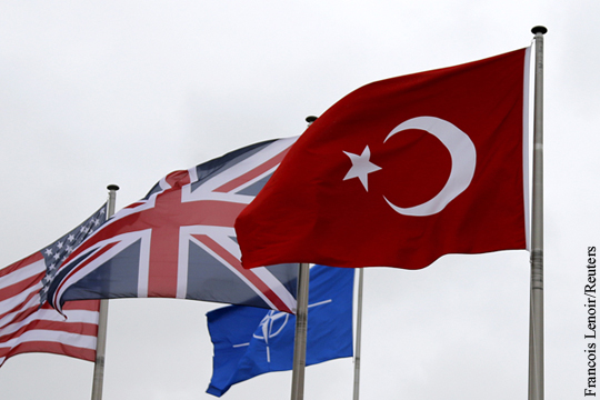 Американские СМИ: НАТО следует исключить Турцию из альянса