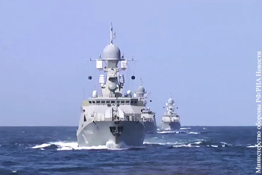 Корабли ВМФ провели учения в условиях применения оружия массового поражения