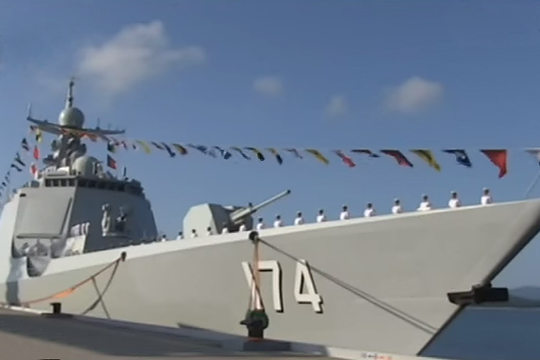 ВМС Китая получили передовой ракетный эсминец