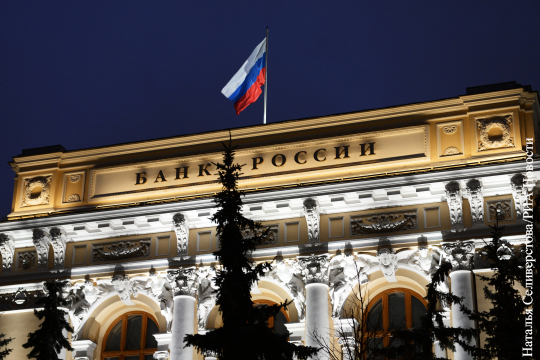 ЦБ: Прибыль российских банков с января упала втрое
