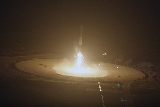 В США впервые успешно посадили ступень ракеты Falcon 9