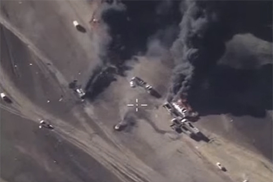 Минобороны обнародовало серию видео уничтожения бензовозов ИГ в Сирии