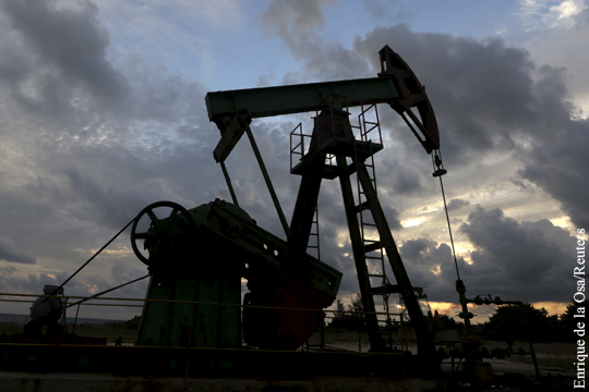 Саудовская Аравия резко снизила цены на сырую нефть для Европы