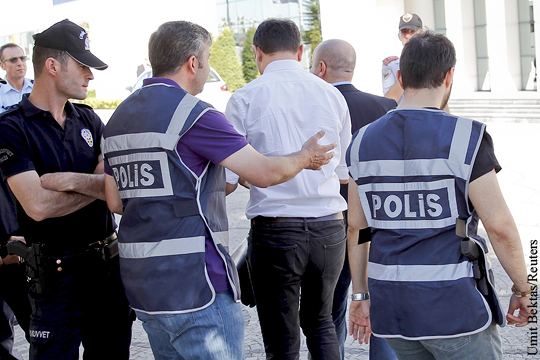В Турции задержаны ученые, призвавшие прекратить насилие против курдов