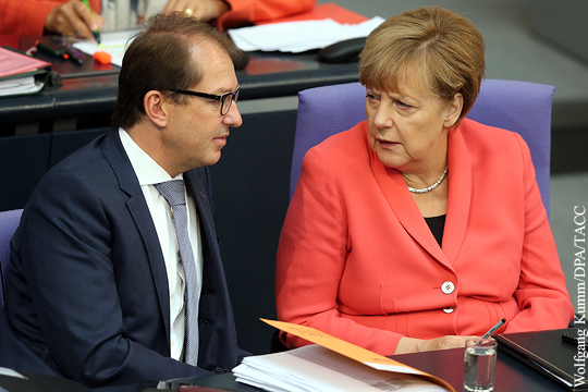 В немецких элитах зреет раскол по поводу отношения к беженцам