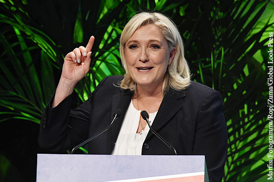 Ле Пен подтвердила свое участие в выборах президента Франции в 2017 году