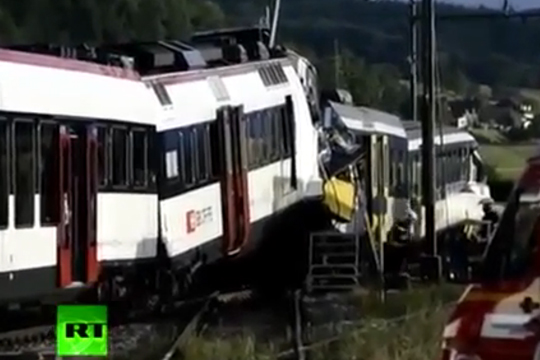 В Германии лоб в лоб столкнулись два пассажирских поезда