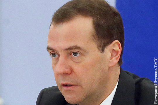Медведев поблагодарил Германию за инициативу в решении долгового спора с Украиной