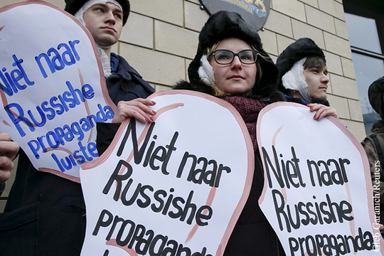 Борьба с «российской пропагандой» ведет ЕС к повторению судьбы СССР