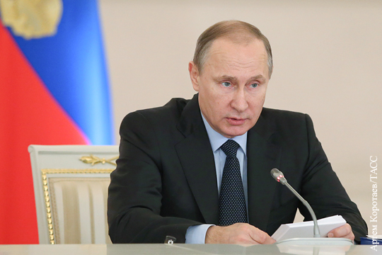 Путин поручил разработать присягу для чиновников