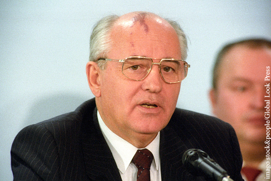 Опрос: Россияне считают, что Горбачев руководствовался интересами граждан