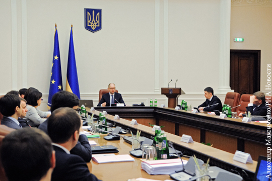 Опрос: Реформы кабмина Украины не одобряют 77% населения