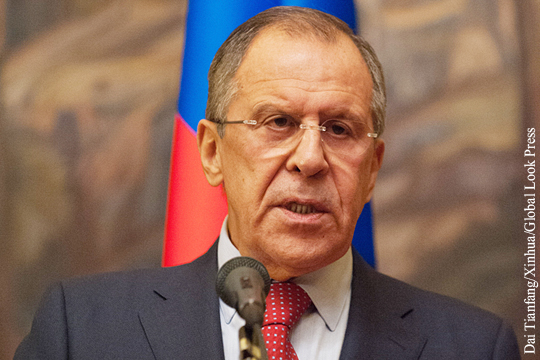 Лавров призвал мировое сообщество отреагировать на нападения на российские дипмиссии на Украине