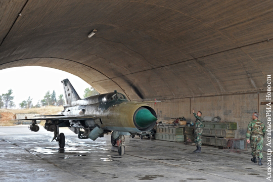 Один из пилотов сбитого МиГ-21УС сирийских ВВС выжил