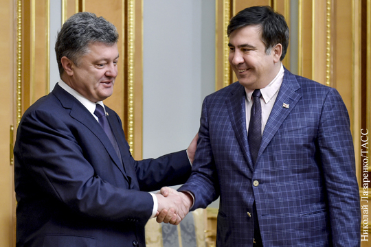 В пресс-службе Порошенко опровергли отставку Саакашвили
