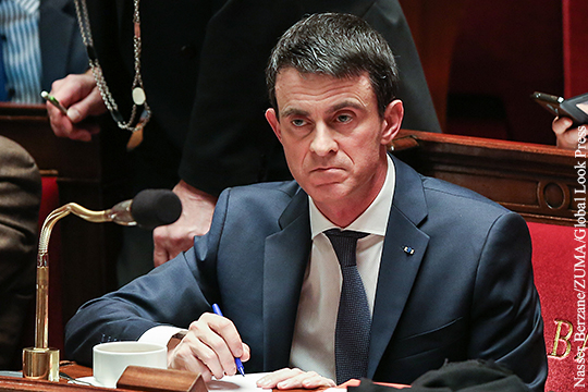 Премьер Франции назвал недопустимым шантаж со стороны Турции из-за мигрантов