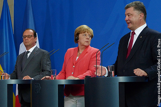 Олланд и Меркель призвали Порошенко выполнять минские договоренности