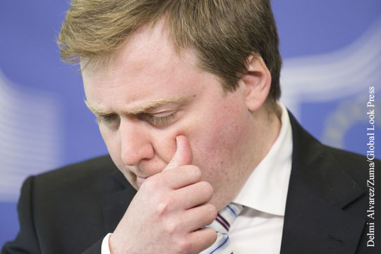 Премьер Исландии подал в отставку на фоне офшорного скандала
