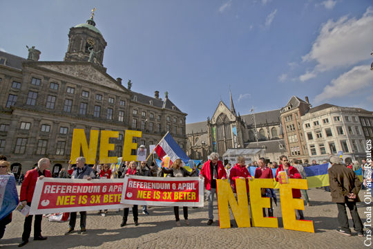 Инициатор референдума в Нидерландах предложит изменить соглашение об ассоциации с Украиной