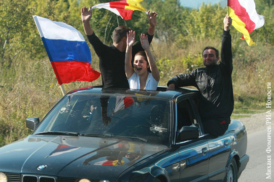 Южная Осетия пообещала до августа провести референдум о вхождении в состав России