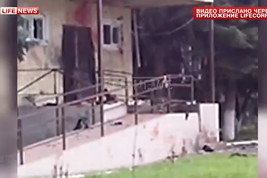 У здания ставропольского ОВД взорвались три смертника