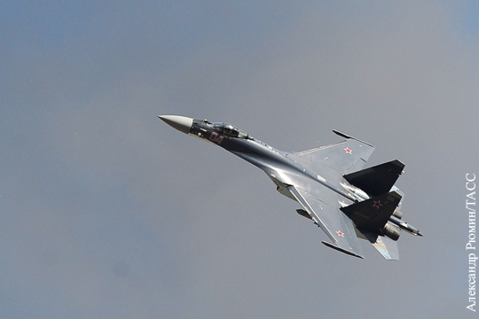 Су-27 выполнил «бочку» над американским разведчиком над Балтикой