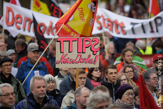 В Берлине не стали комментировать опубликованные в СМИ секретные документы о TTIP